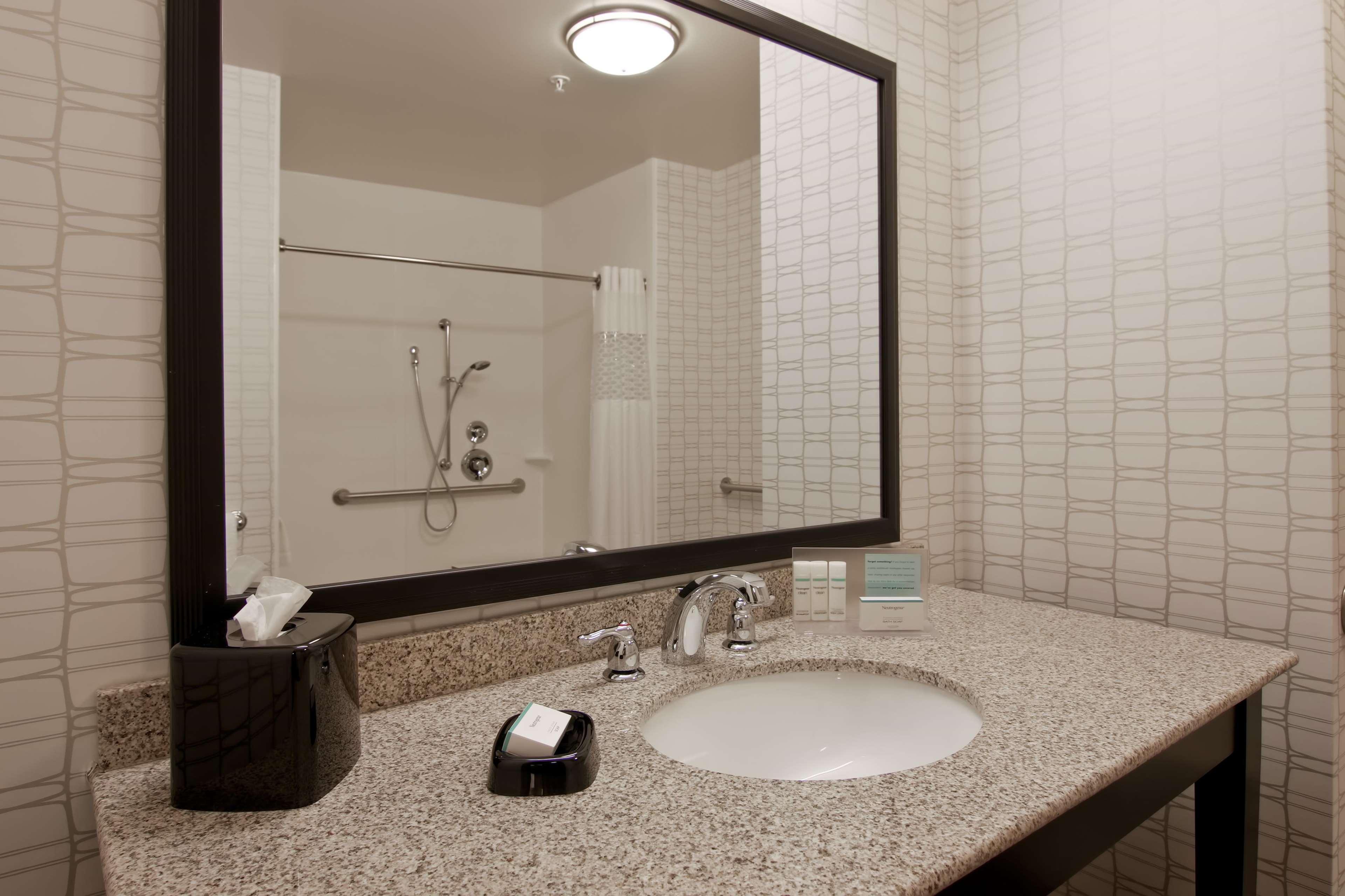 Hampton Inn & Suites Bellevue Downtown/Seattle Esterno foto