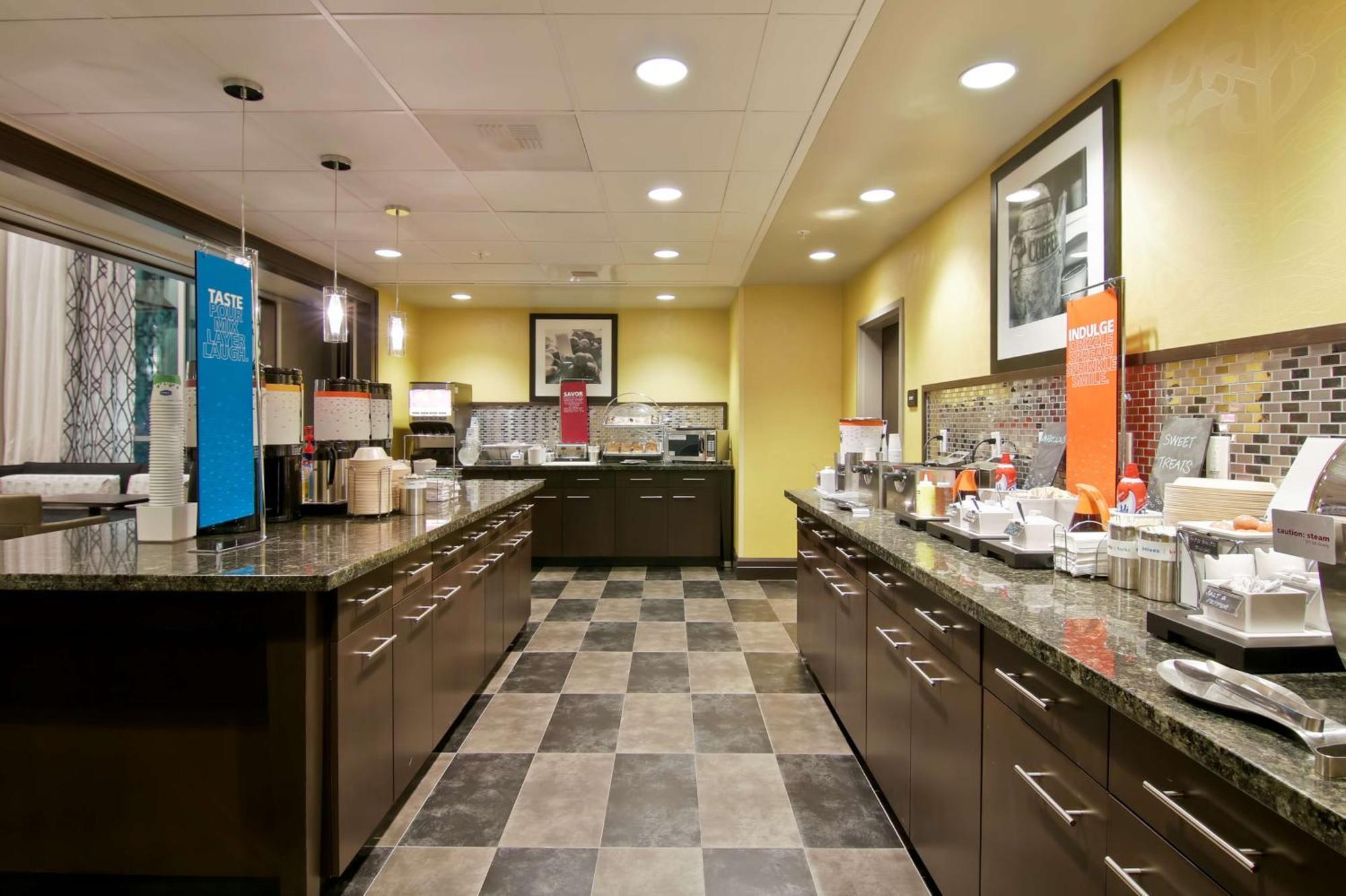 Hampton Inn & Suites Bellevue Downtown/Seattle Esterno foto